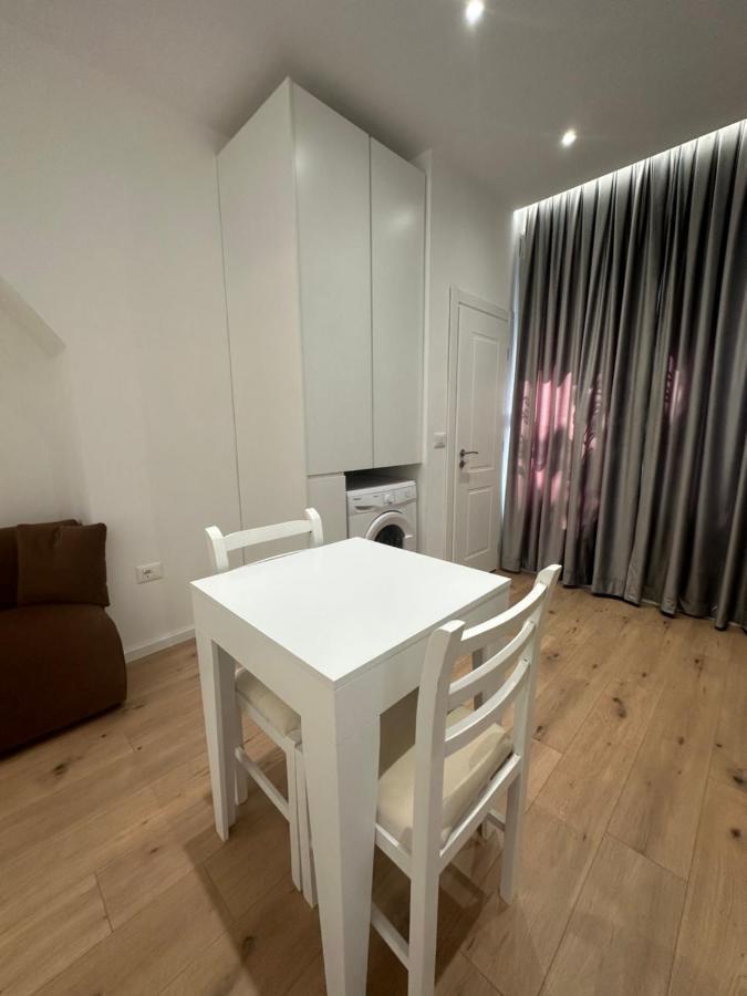 Center Apartment ティラナ エクステリア 写真