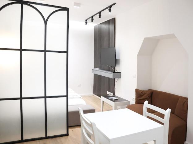 Center Apartment ティラナ エクステリア 写真